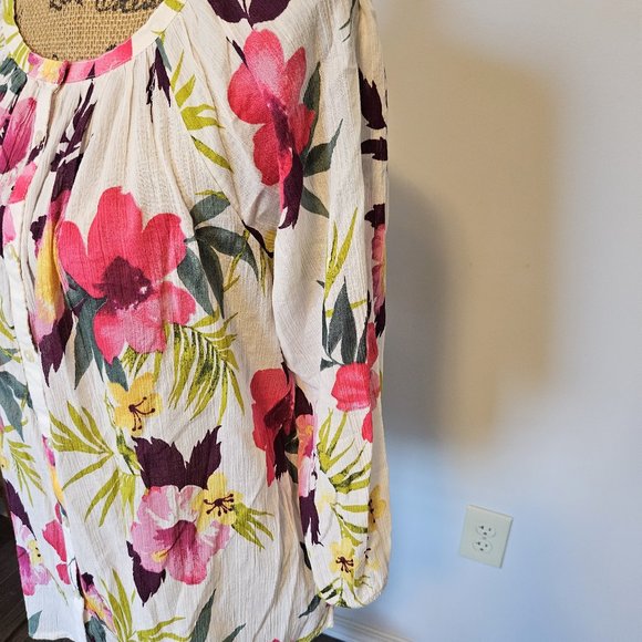 Chaps Tropical Floral Top Blouse Size Petite Medium NWT - Picture 3 of 7